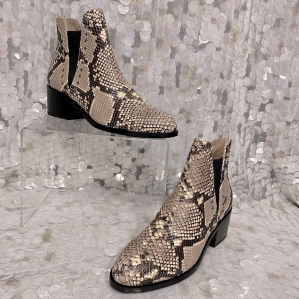NWOT Steve Madden Snakeskin Booties with Silver Stud Accents 5
